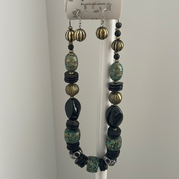 Brand new necklace and earrings set. Tribal vibes. - Picture 1 of 2